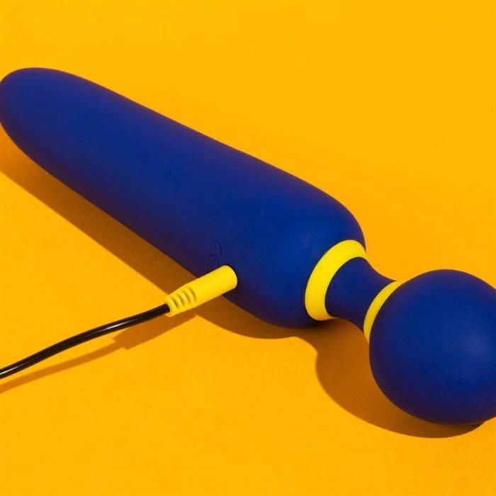 Romp Flip Wand Massager - Image 7